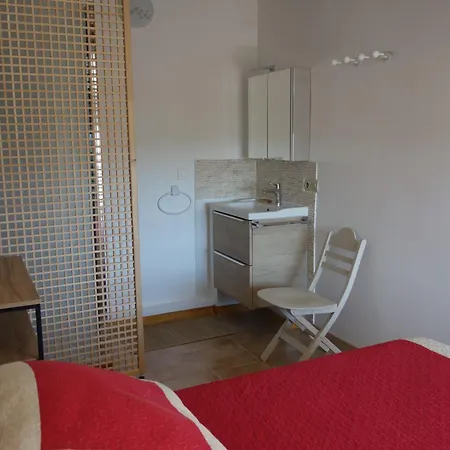 Mas Bouvier * Notre-Dame-de-Londres