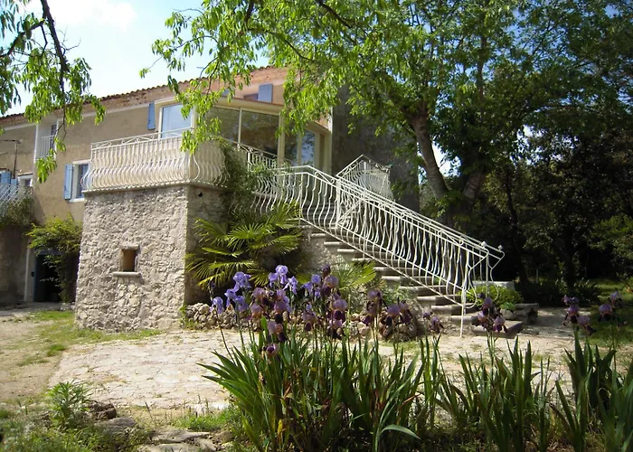 Holiday home Mas Bouvier Notre-Dame-de-Londres