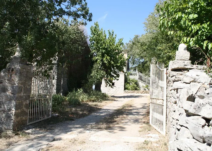 Mas Bouvier Holiday home Notre-Dame-de-Londres