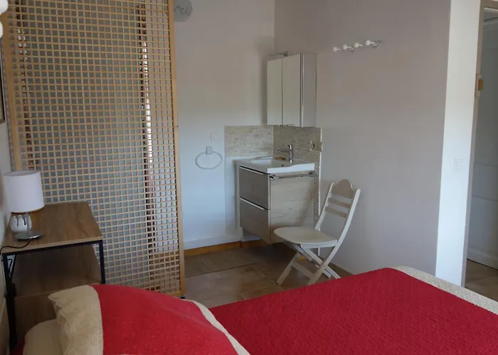 Mas Bouvier * Notre-Dame-de-Londres